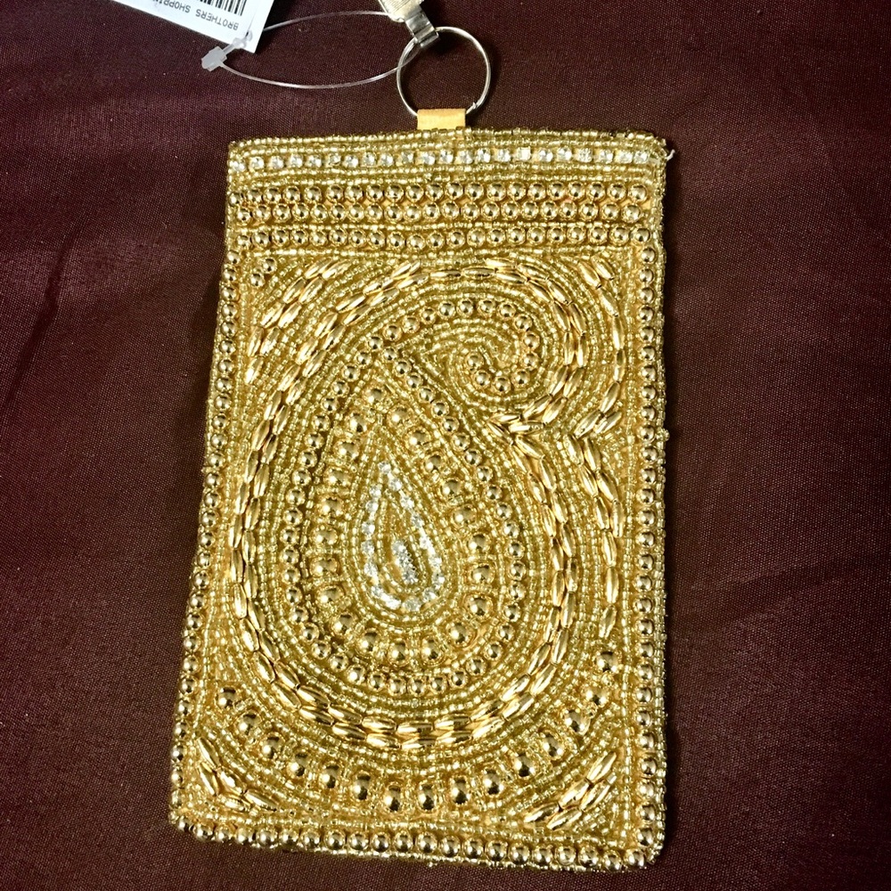 NWT unique beaded wristlet